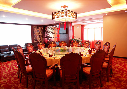 重慶酒店裝修餐飲空間設(shè)計有哪些需要注意的問題？